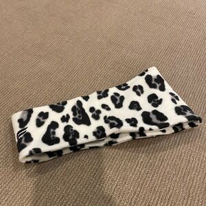 Fabletics Black & White Leopard Print Fleece Headband